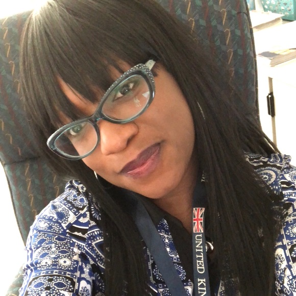 Meet your Posher, Racquel - Picture 1 of 1